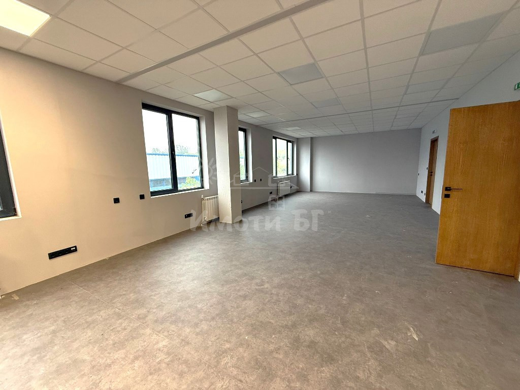 Продава Склад Хале София с. Лозен   -  2790000 EUR