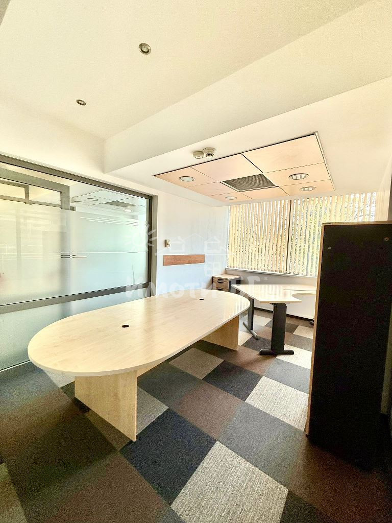 Под Наем Офис в Офис Сгради София Медицинска академия  -  2296 EUR - снимка 11