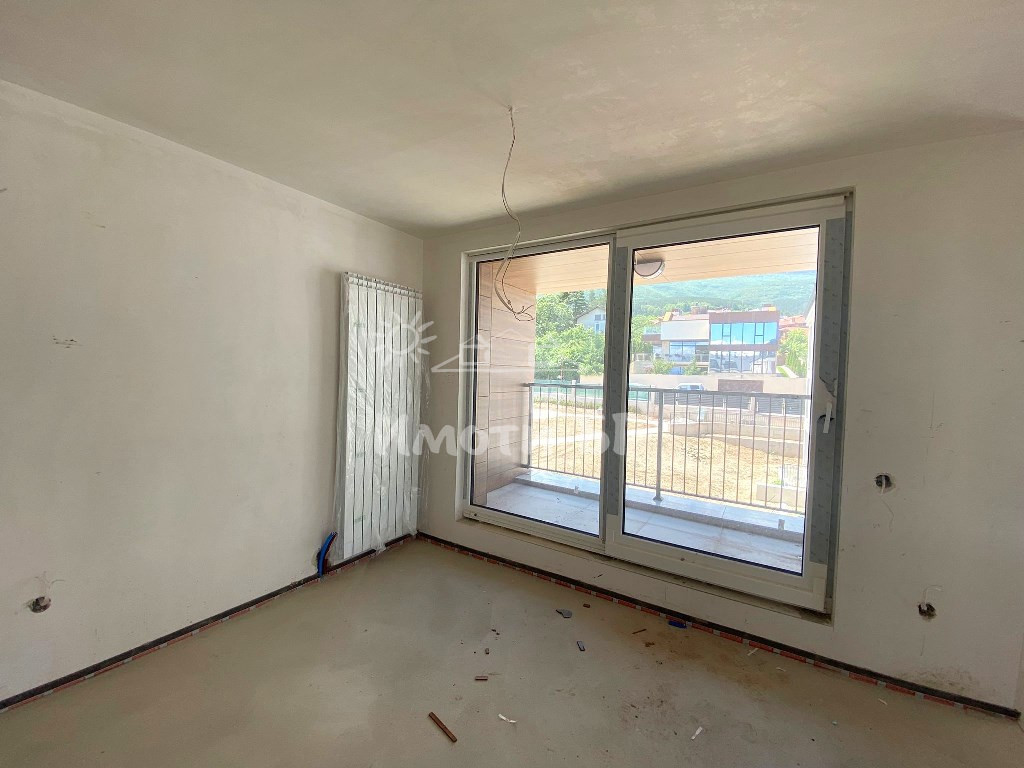 Продава Тристаен Апартамент  София Симеоново   -  332000 EUR - снимка 2