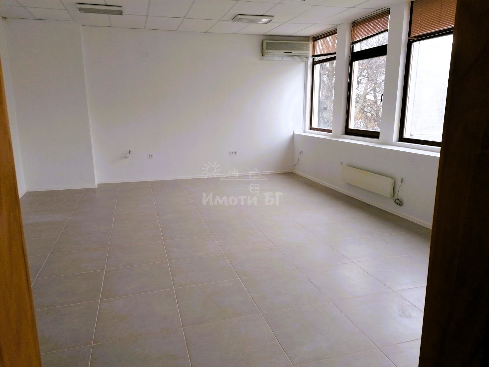 Под Наем Офис в Офис Сгради София Лозенец   -  1400 EUR - снимка 4