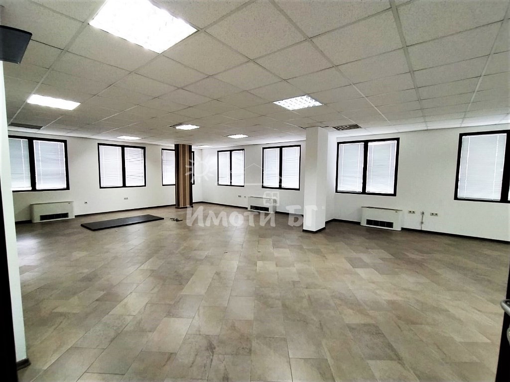 Продава Офис в Офис Сгради София Дружба 1   -  227800 EUR