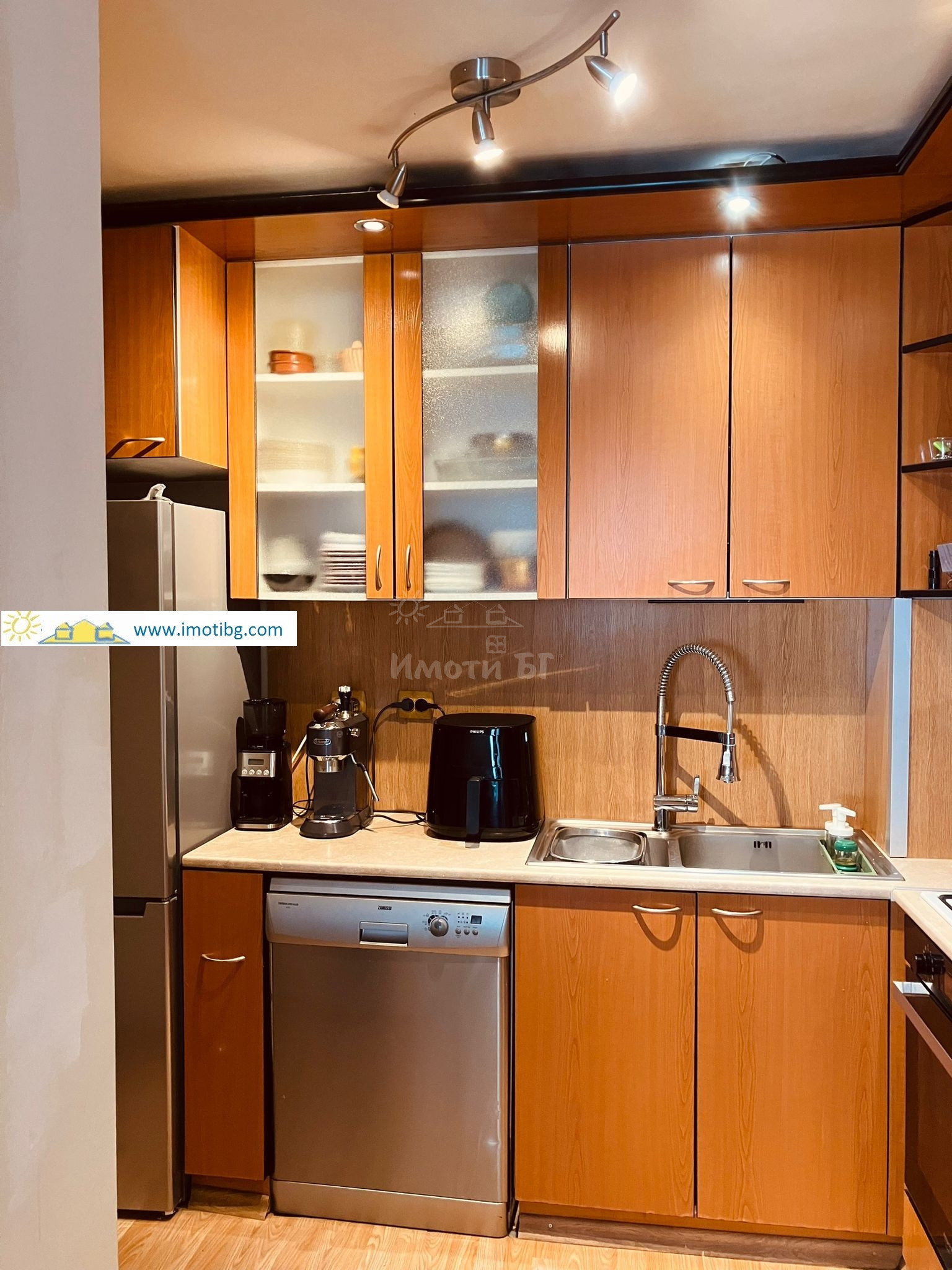 Продава Тристаен Апартамент  София Хиподрума   -  348500 EUR - снимка 6