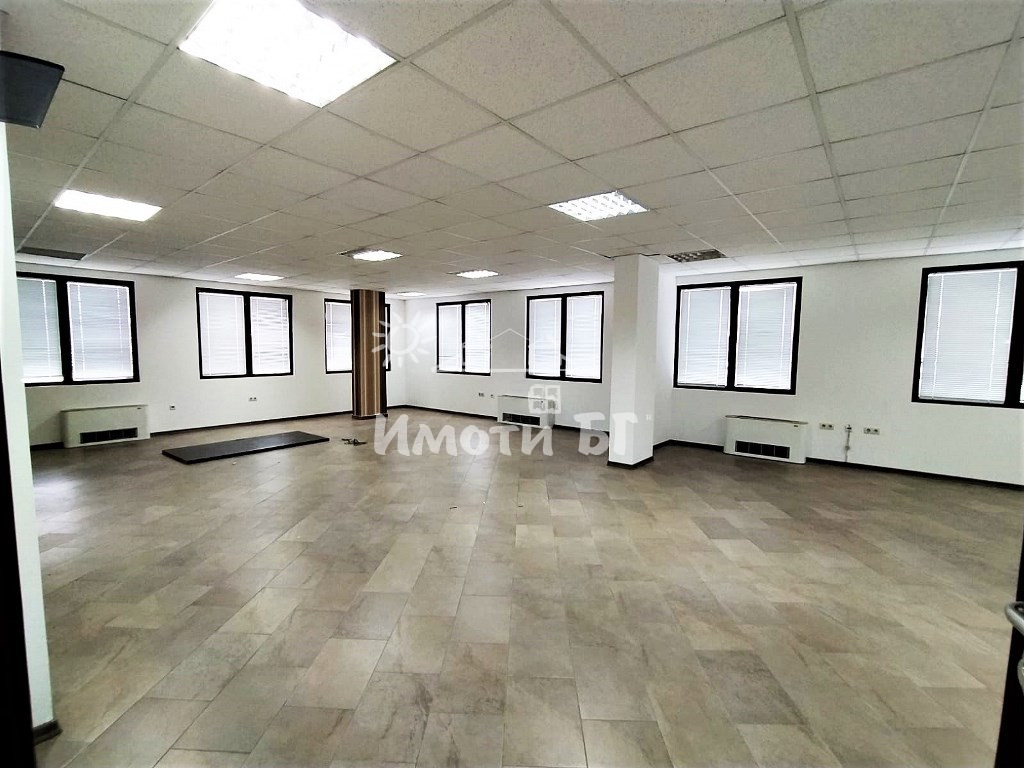 Продава Офис в Офис Сгради София Дружба 1   -  227800 EUR