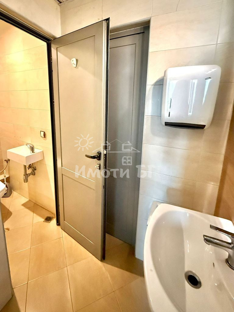 Под Наем Офис в Офис Сгради София Медицинска академия  -  2296 EUR - снимка 13