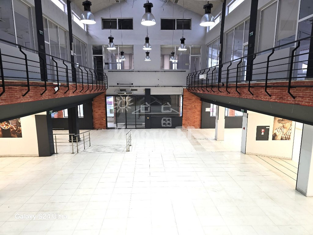 Под Наем Офис сграда София Център  -  13000 EUR - снимка 2