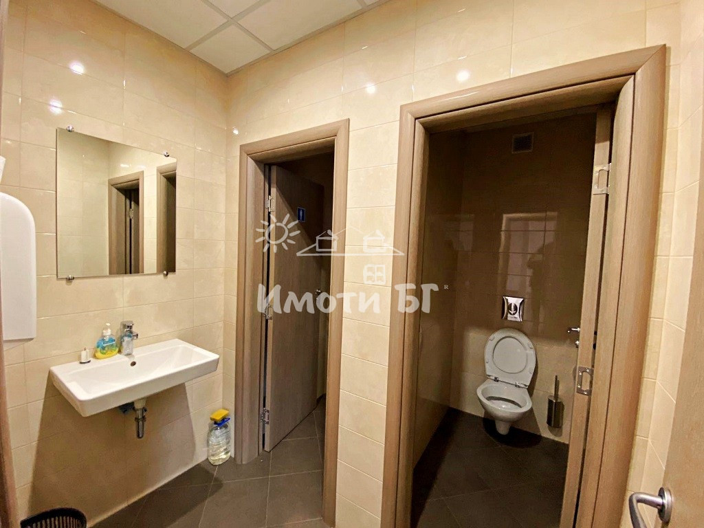 Под Наем Офис в Офис Сгради София Студентски град  -  2768 EUR - снимка 6