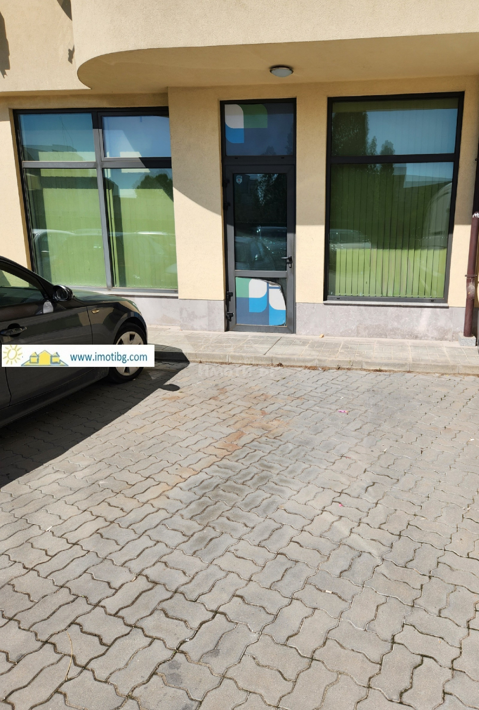 Под Наем Офис в Жилищни Сгради София Полигона   -  730 EUR - снимка 2