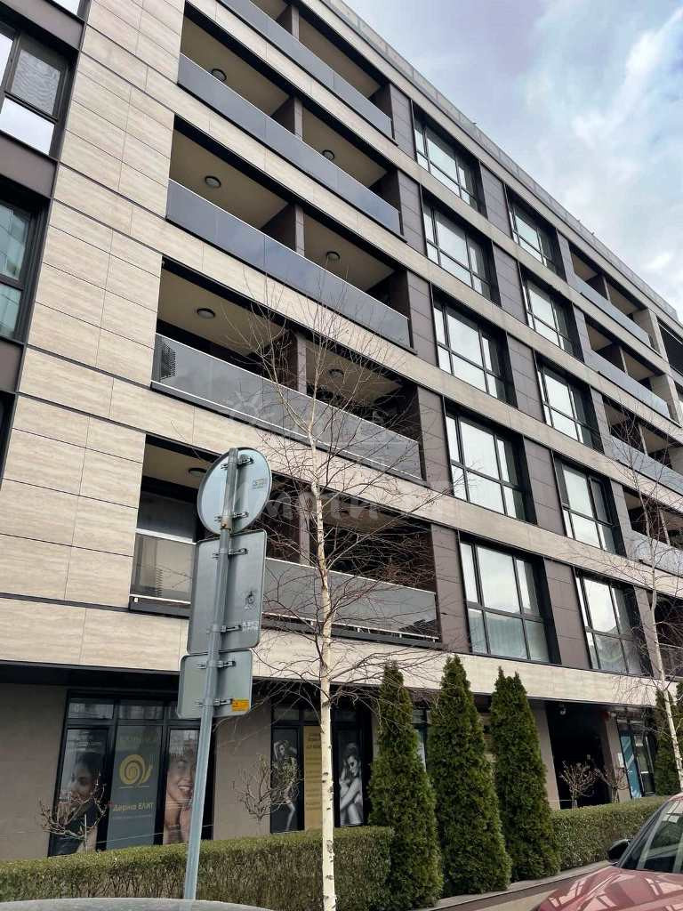 Продава Тристаен Апартамент  София Манастирски ливади   -  350000 EUR