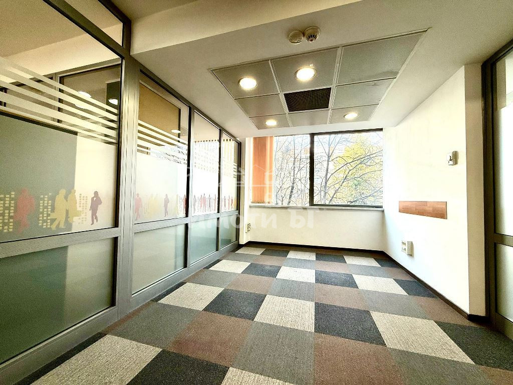 Под Наем Офис в Офис Сгради София Медицинска академия  -  2296 EUR - снимка 10