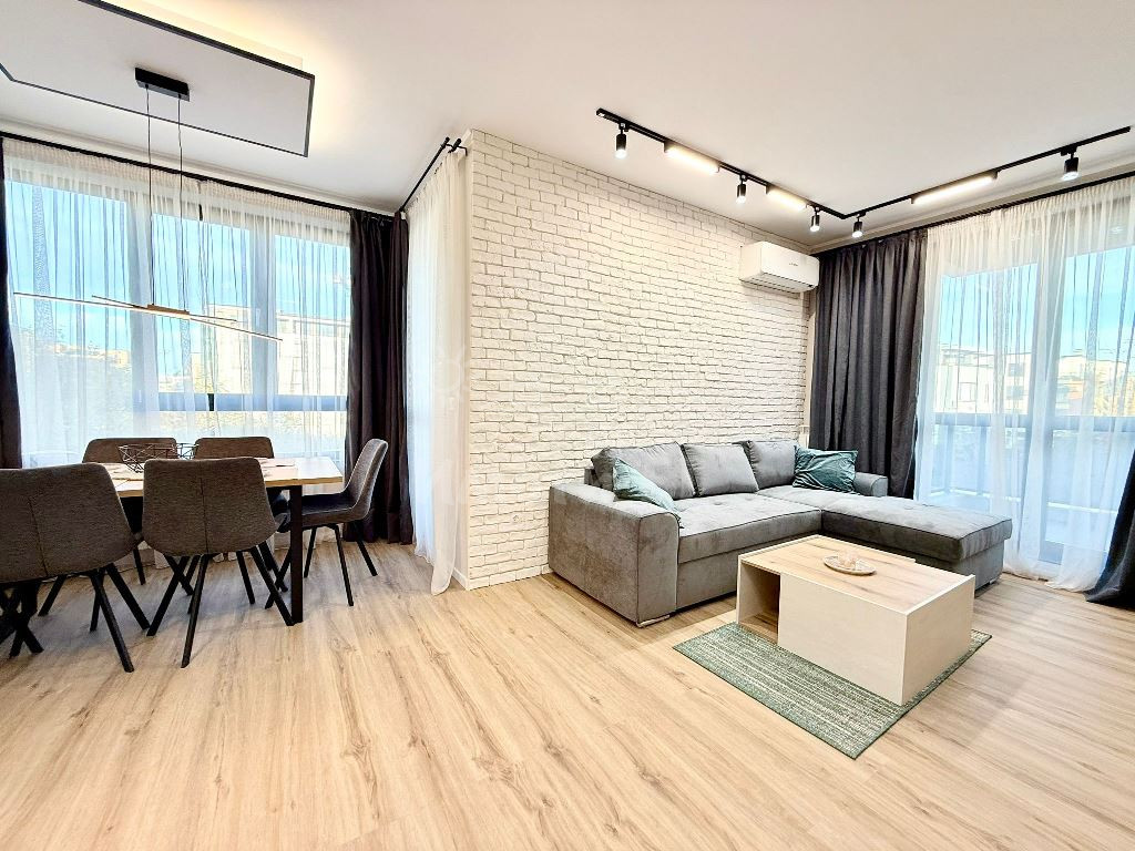 Продава Тристаен Апартамент  София Малинова долина   -  335000 EUR - снимка 4
