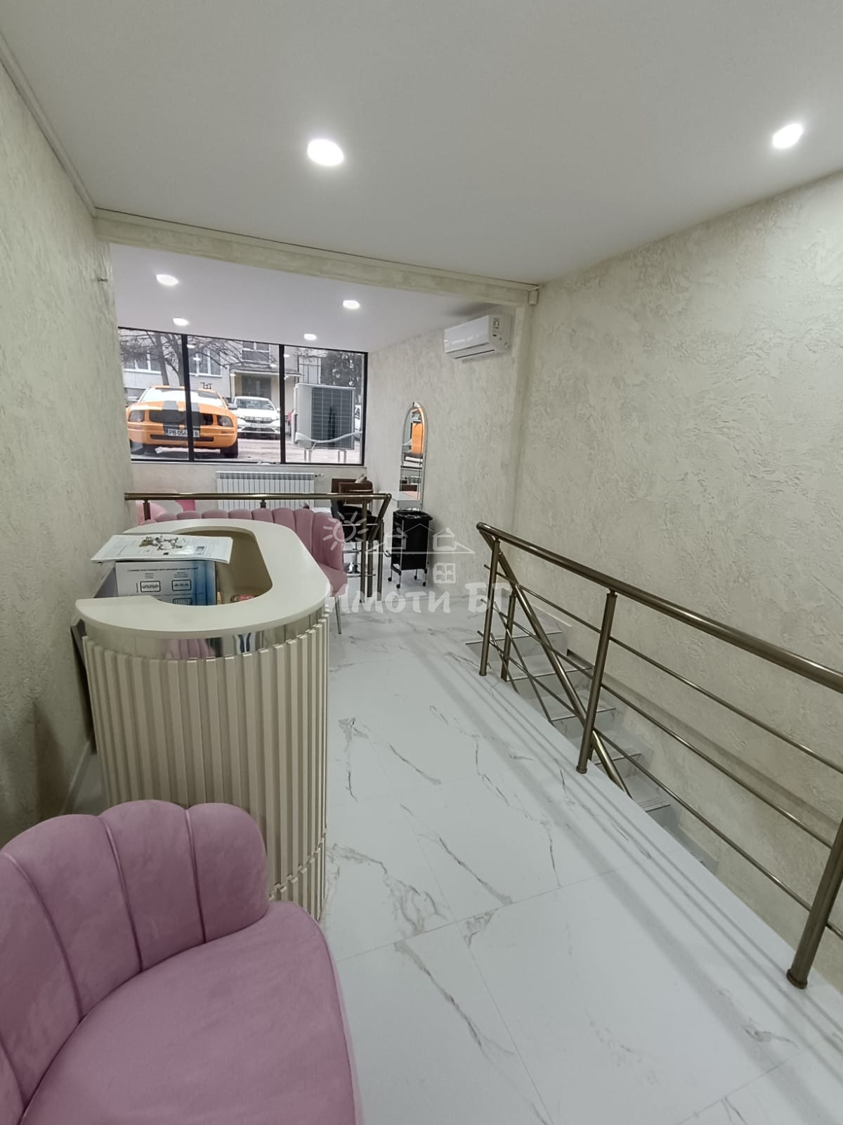 Под Наем Офис в Жилищни Сгради София Редута   -  1200 EUR - снимка 4