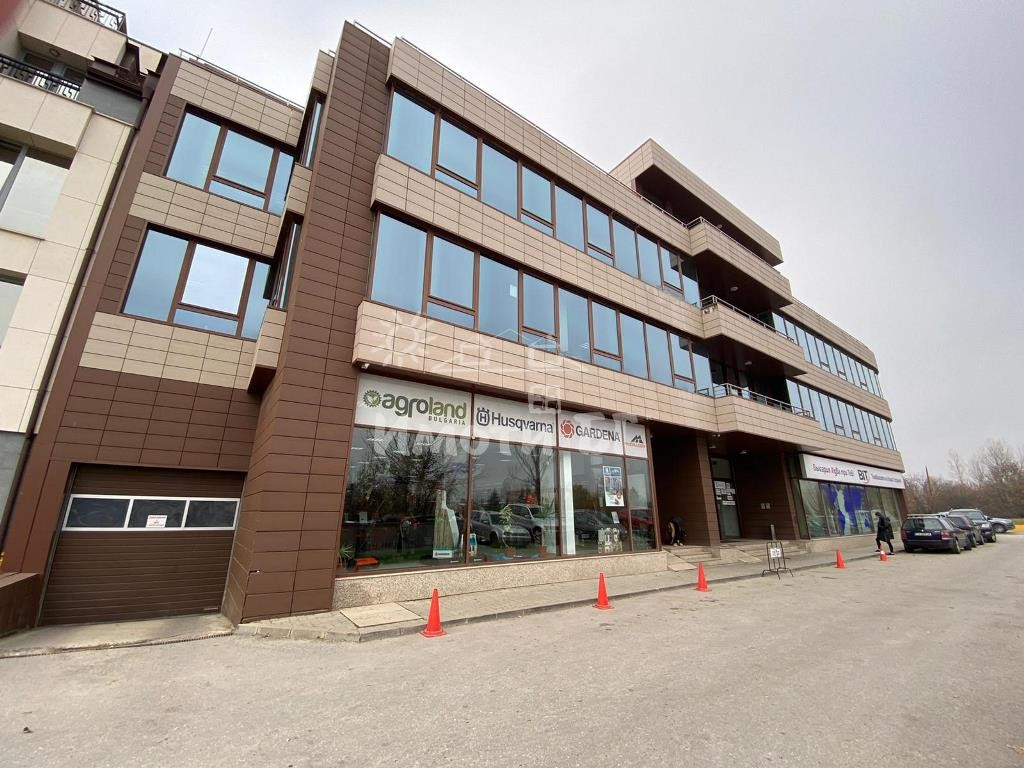 Под Наем Офис в Офис Сгради София Студентски град  -  1525 EUR - снимка 10