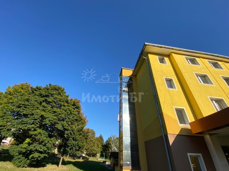 Продава Хотел област Пазарджик ПАНАГЮРСКИ КОЛОНИ  -  1200000 EUR - снимка 15