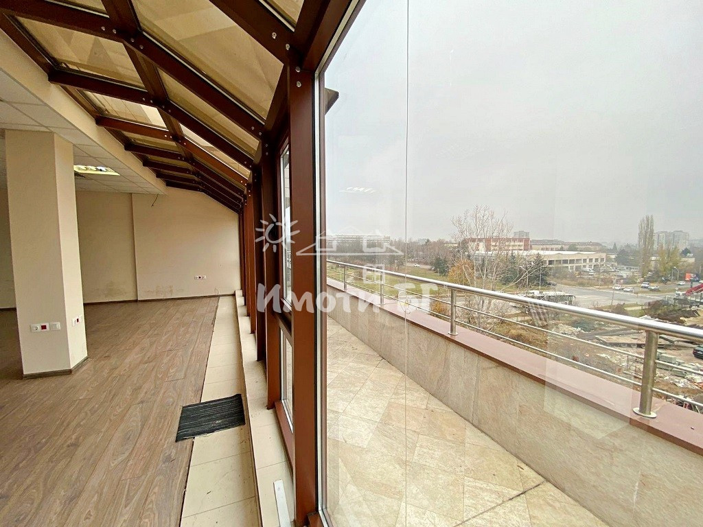 Под Наем Офис в Офис Сгради София Студентски град  -  2768 EUR - снимка 3