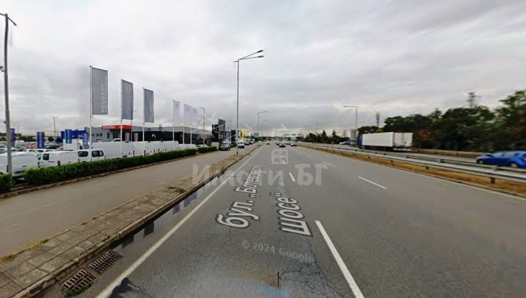 Продава Парцели за обществено обслужване София Враждебна   -  4545460 EUR