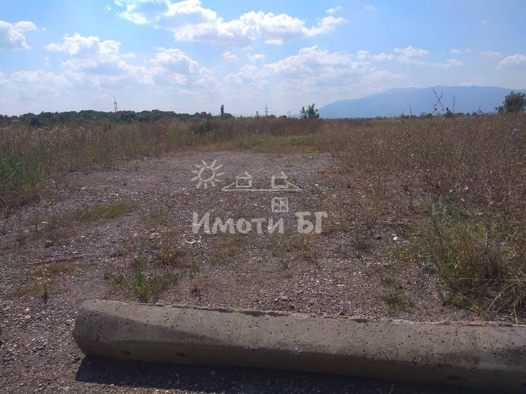 Продава Парцели Промишлени София Требич  140000 EUR - снимка 5
