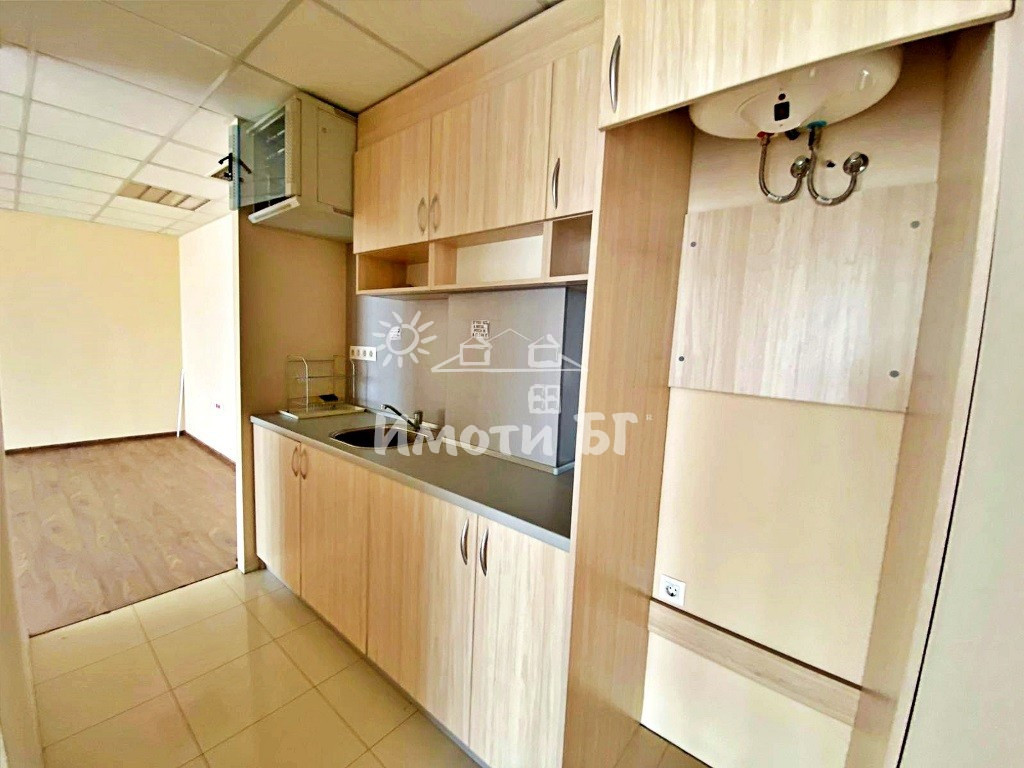 Под Наем Офис в Офис Сгради София Студентски град  -  2768 EUR - снимка 5
