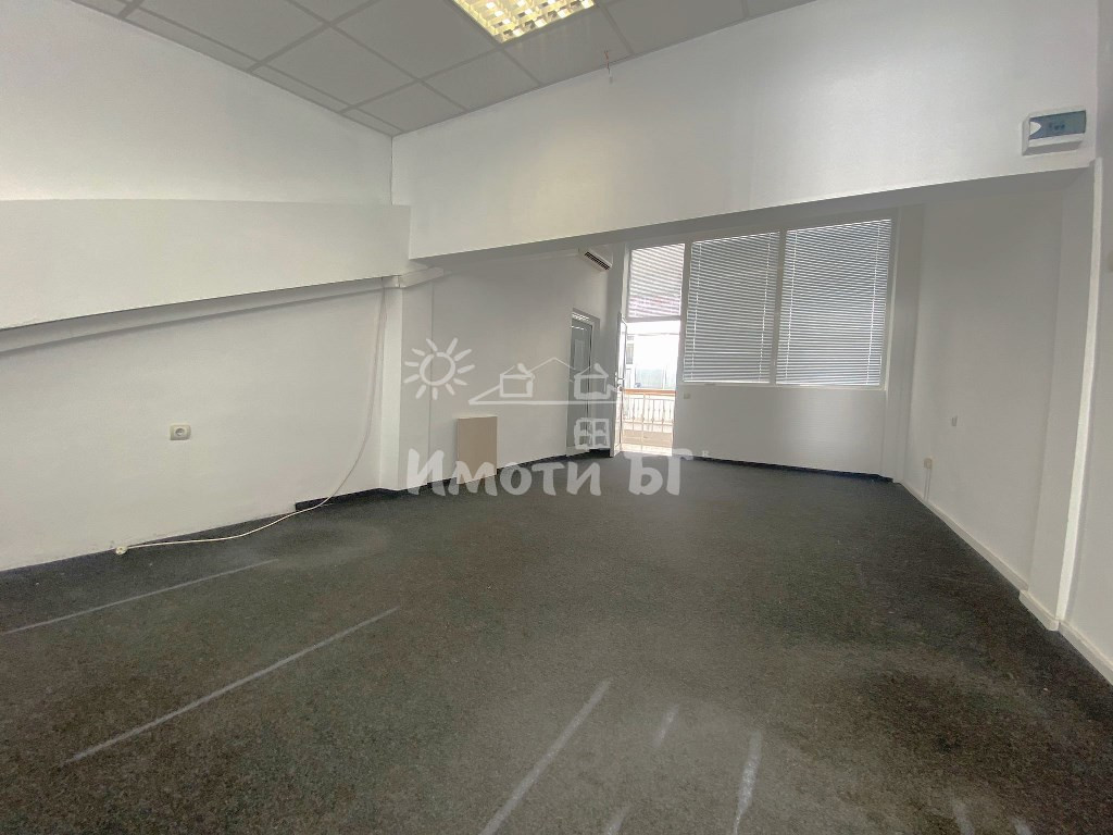 Под Наем Офис в Офис Сгради София Център  -  310 EUR - снимка 1