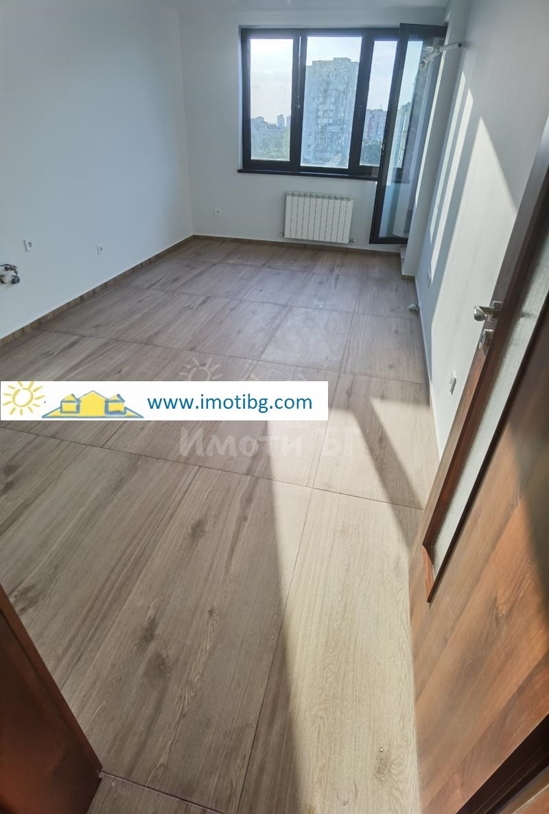 Продава Двустаен Апартамент София Банишора  193999 EUR