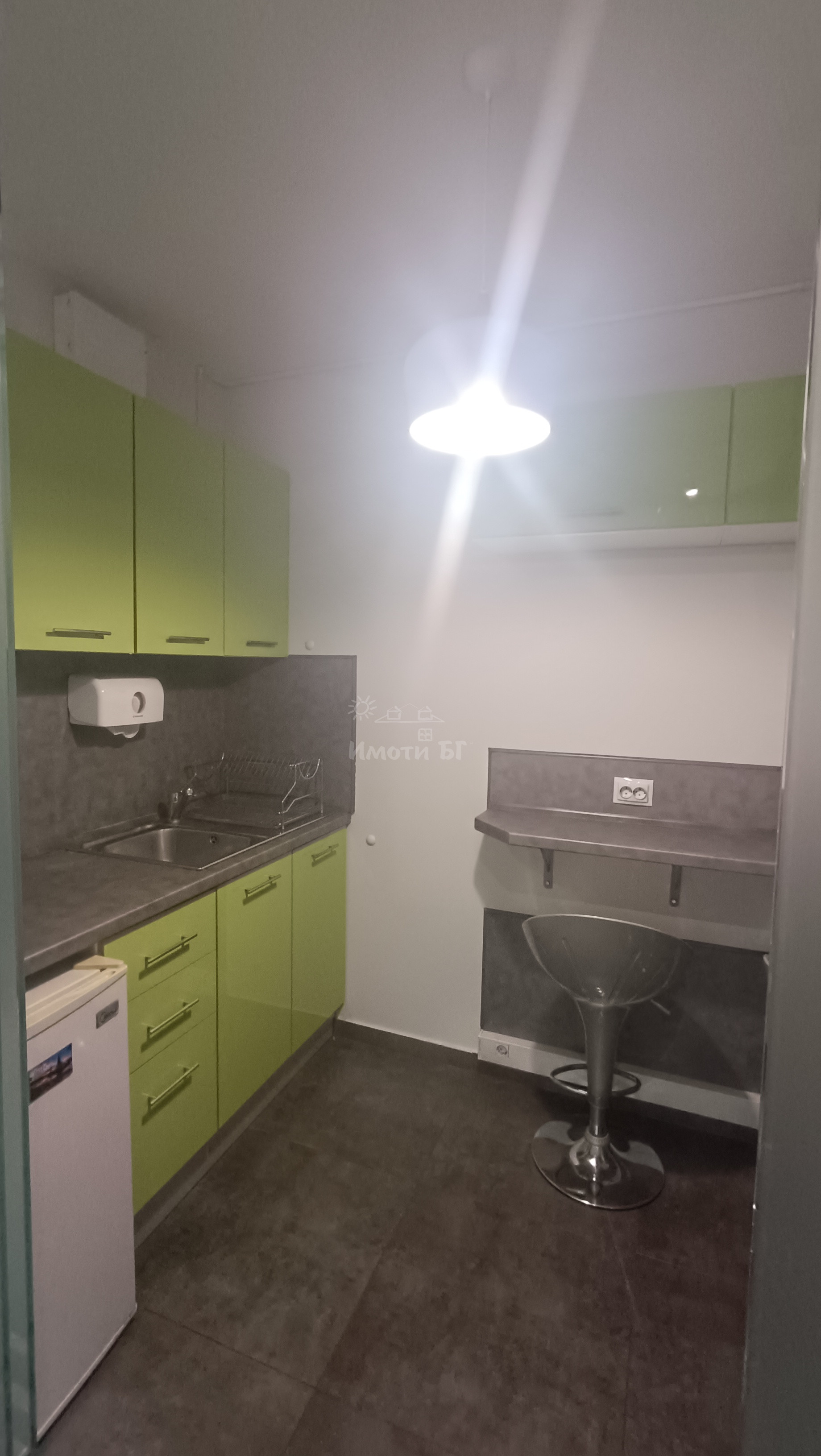 Под Наем Офис в Офис Сгради София Център  -  1250 EUR - снимка 9