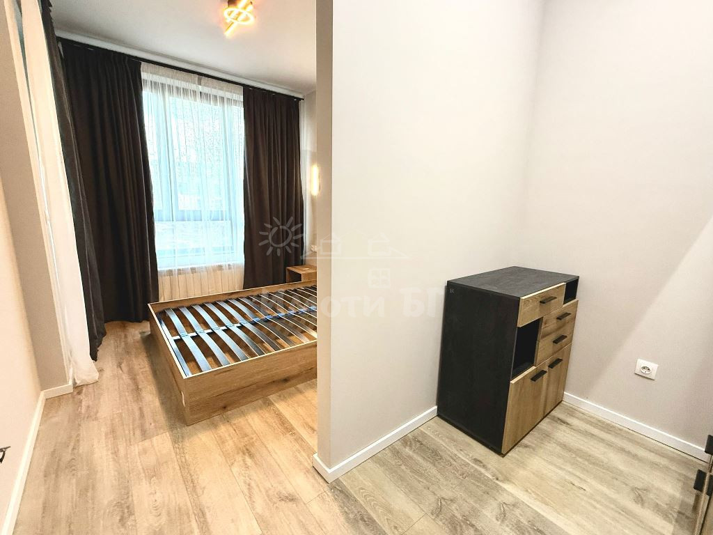 Продава Тристаен Апартамент  София Малинова долина   -  335000 EUR - снимка 9