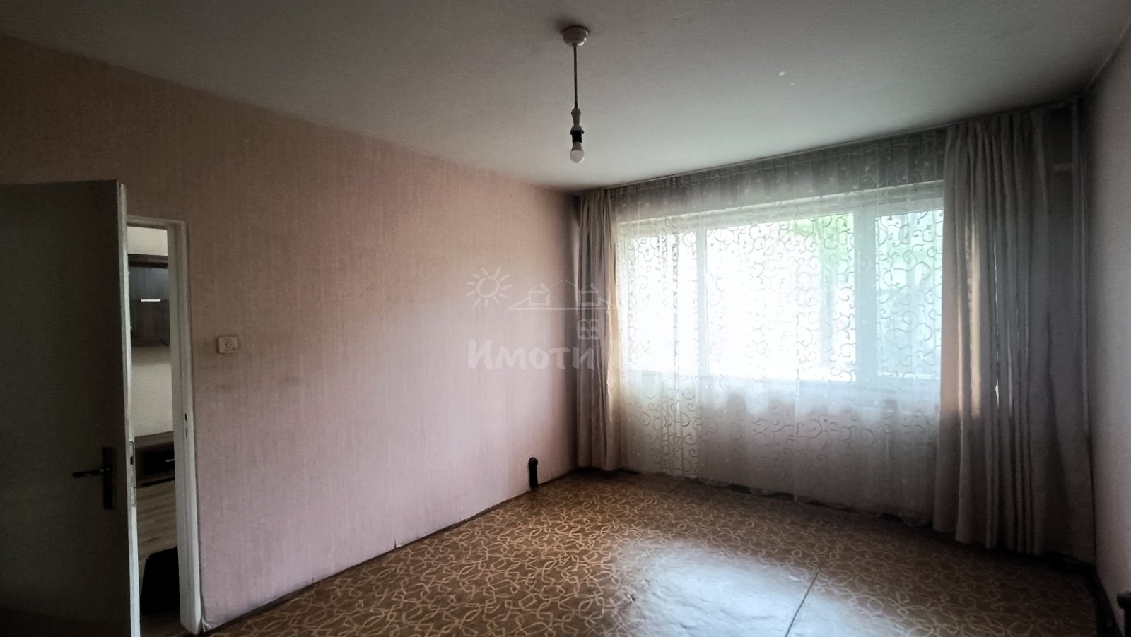 Продава Тристаен Апартамент  София Сухата река   -  215000 EUR - снимка 6