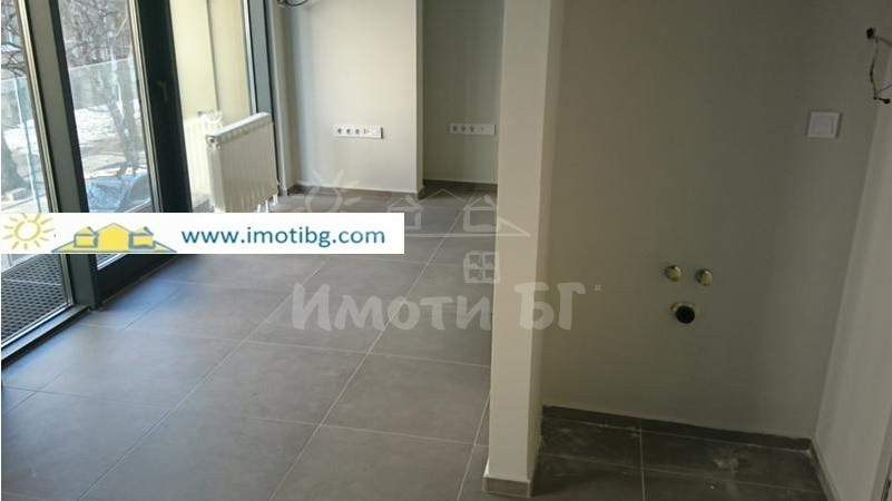 Под Наем Офис в Жилищни Сгради София Медицинска академия  -  1650 EUR - снимка 2