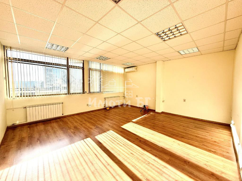 Под Наем Офис в Офис Сгради София Изток   -  1875 EUR - снимка 2