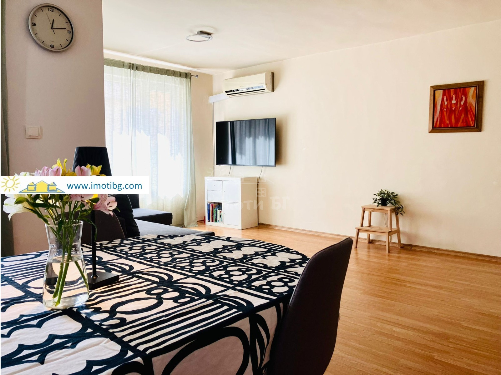 Продава Тристаен Апартамент  София Хиподрума   -  348500 EUR - снимка 2